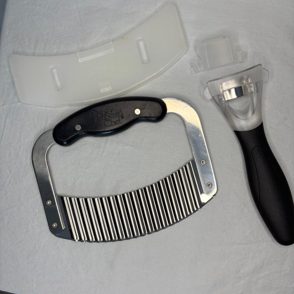 PAMPERED CHEF #1114 Kernal Cutter & 1063 Crinkle Cutter Meal Prep Healthy Chef - Picture 2 of 2